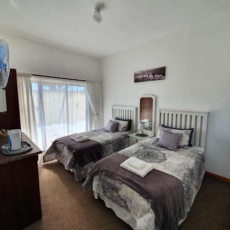 Karoo View Guesthouse Cradock Exterior photo