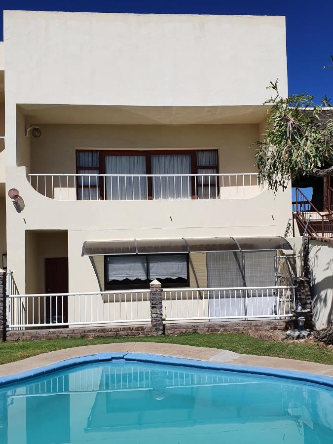 Karoo View Guesthouse Cradock Exterior photo