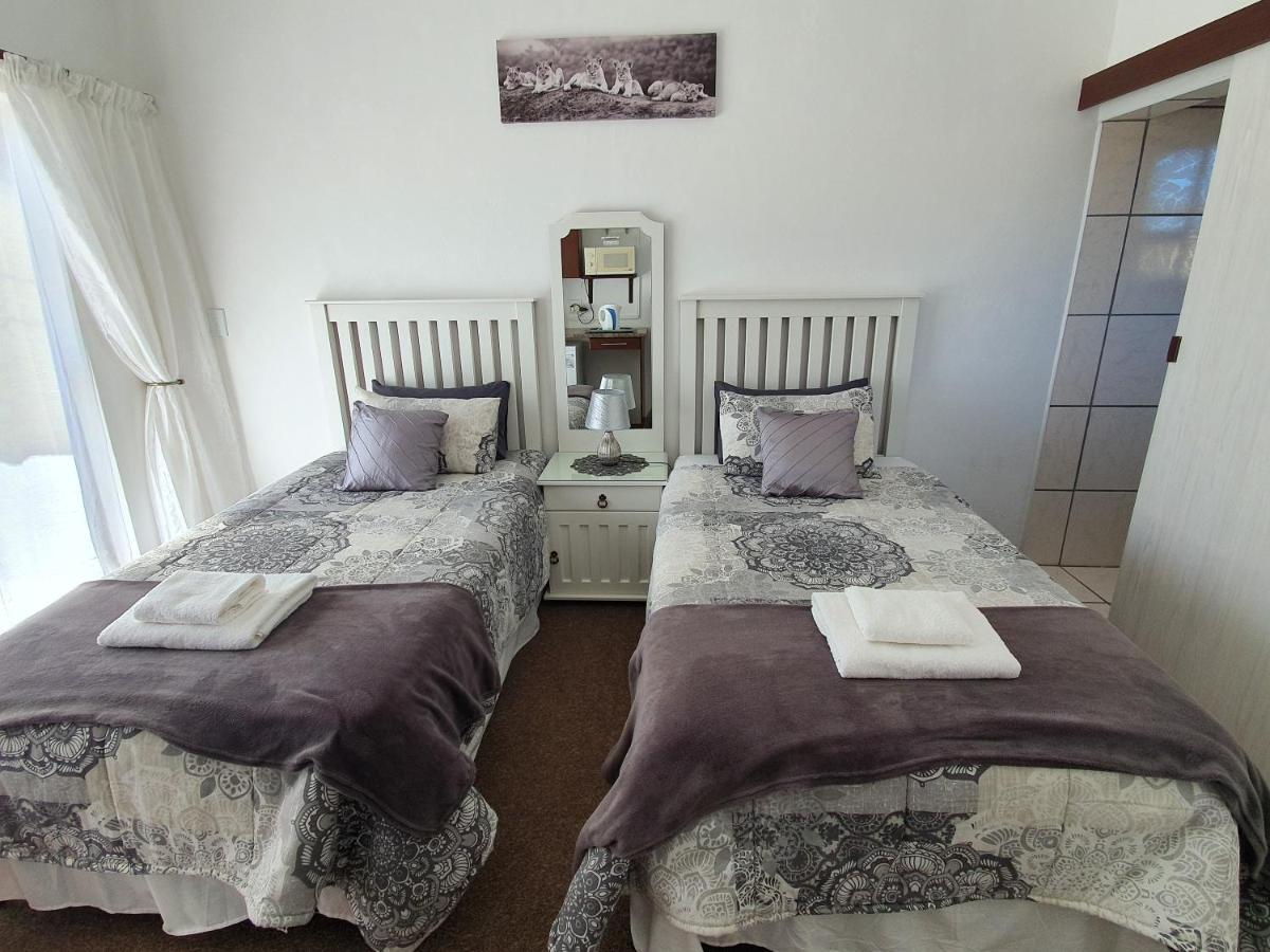 Karoo View Guesthouse Cradock Exterior photo